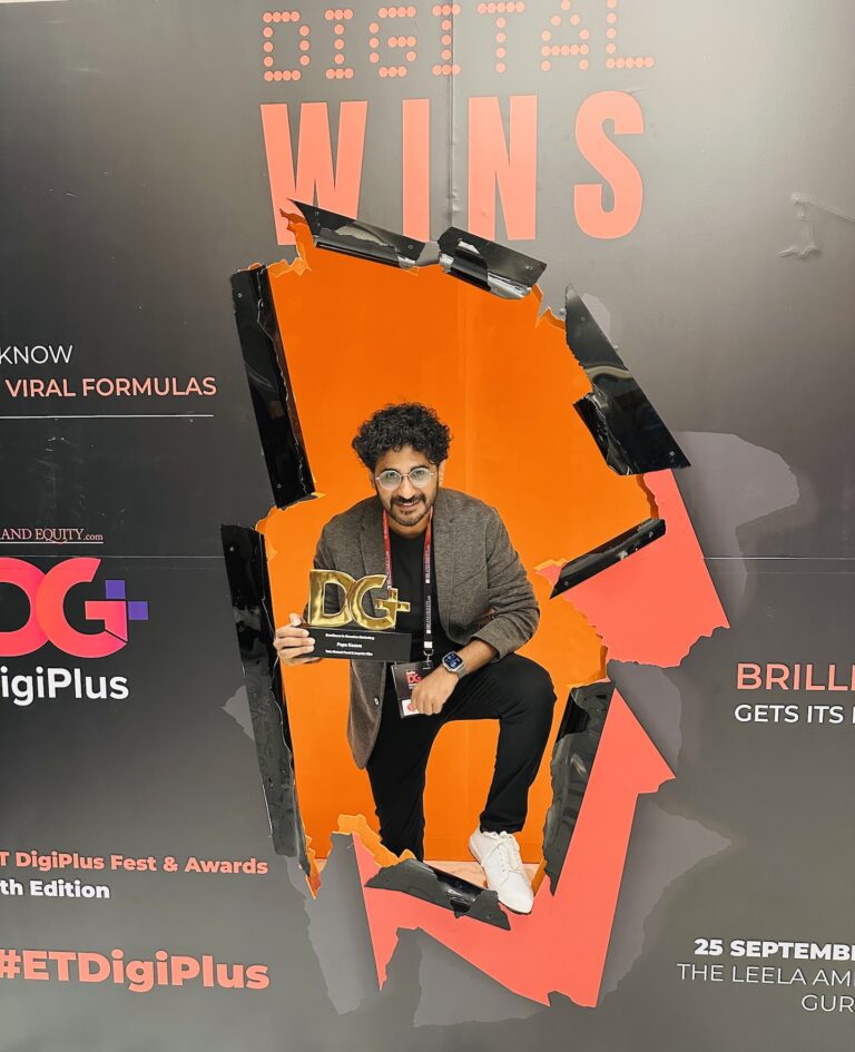 Raj Konar receiving ET DigiPlus Gold